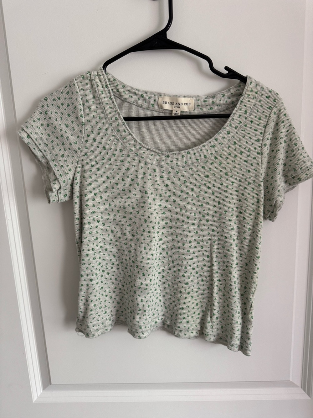 Green Micro-Print Scoop Neck Short Sleeve Tee